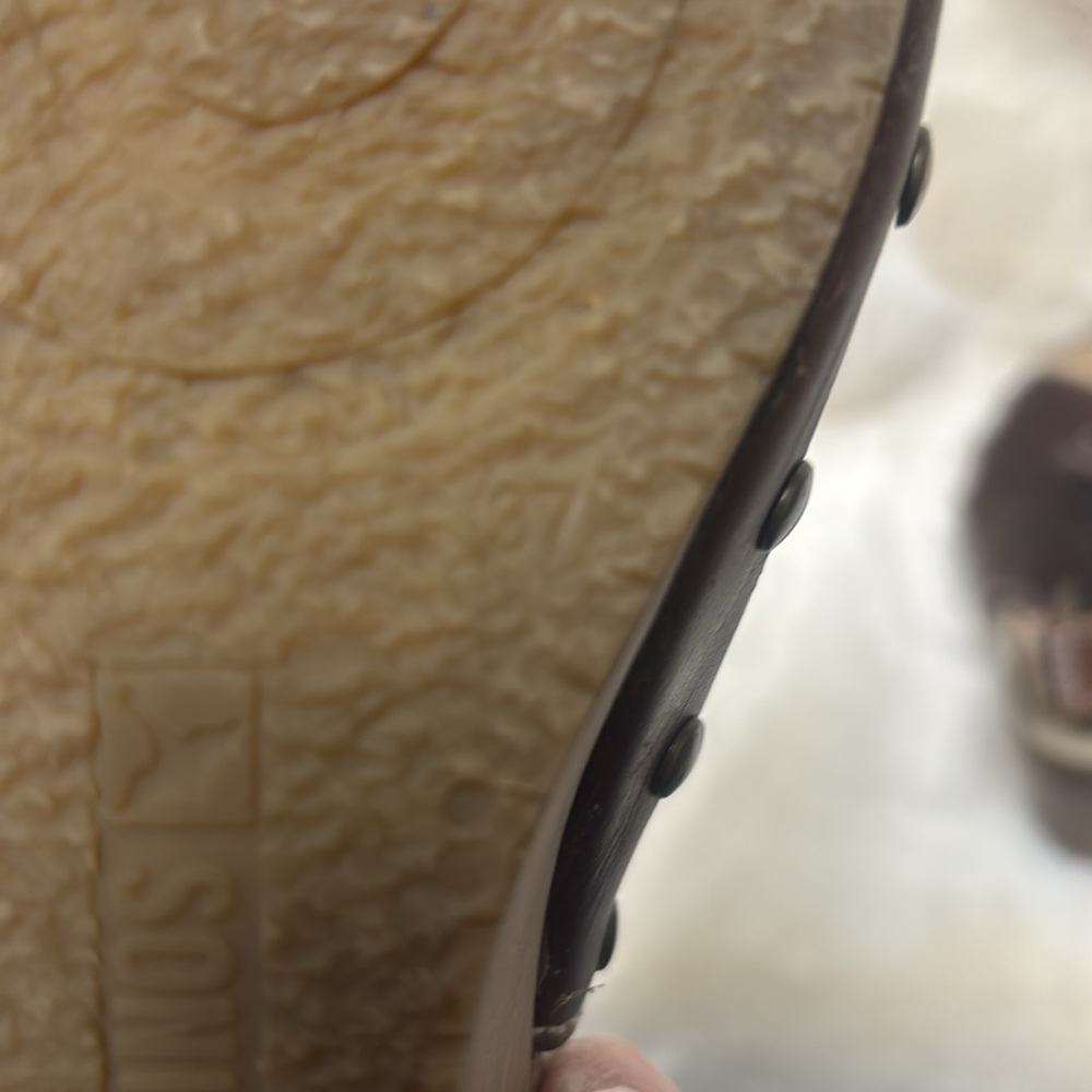 Pikolinos leather Brown Wedge Sandal - Picture 11 of 11